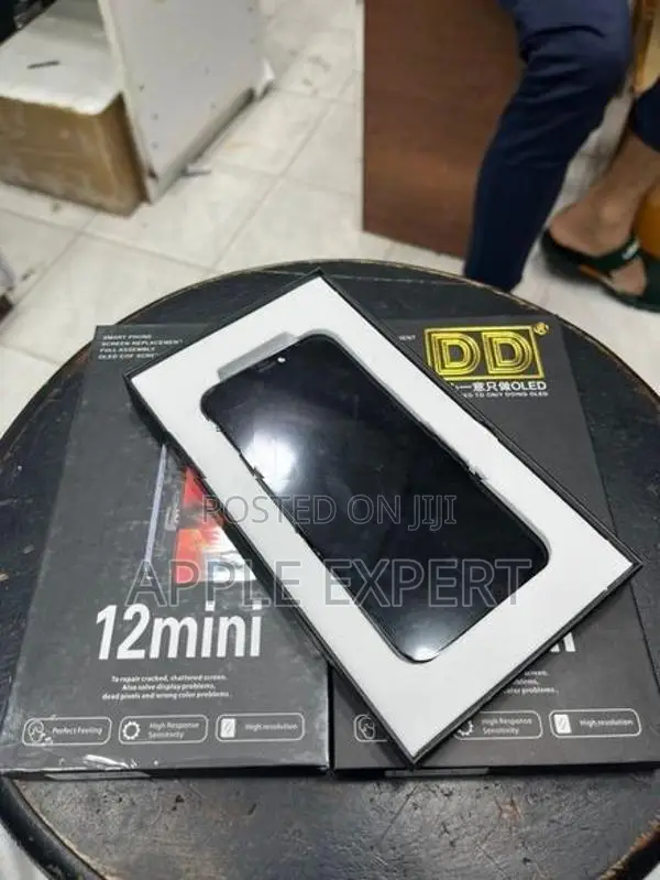 i phone 12 mini DD Display