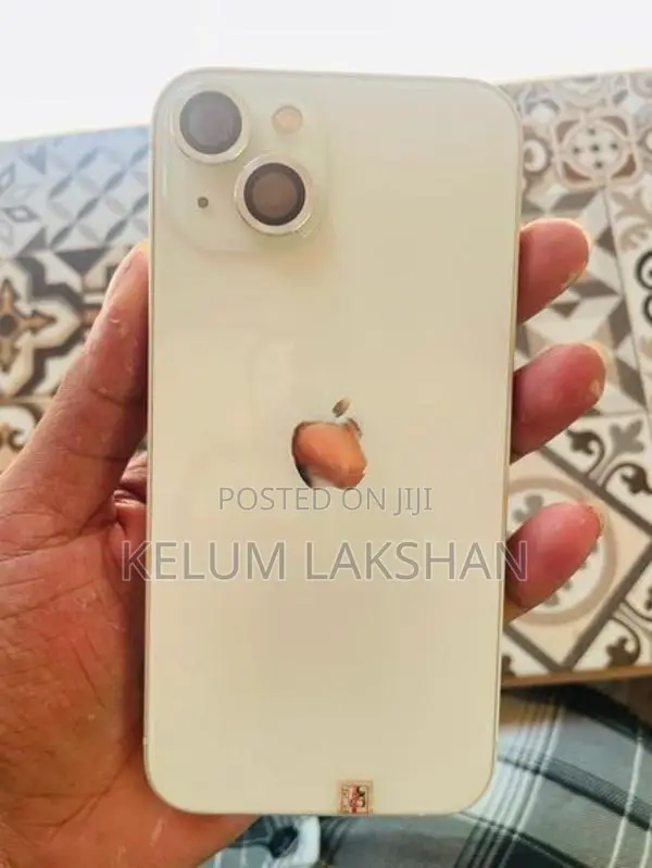 Apple iPhone 13 (Used)