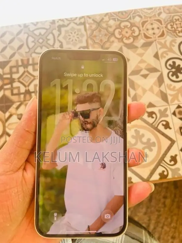Apple iPhone 13 (Used)