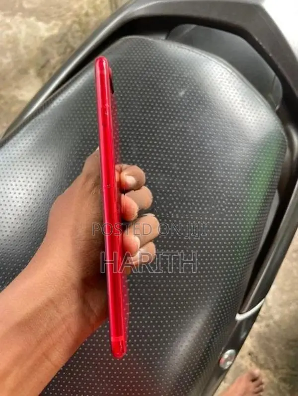 Apple iPhone 8 Plus Red (256 GB) (Used)