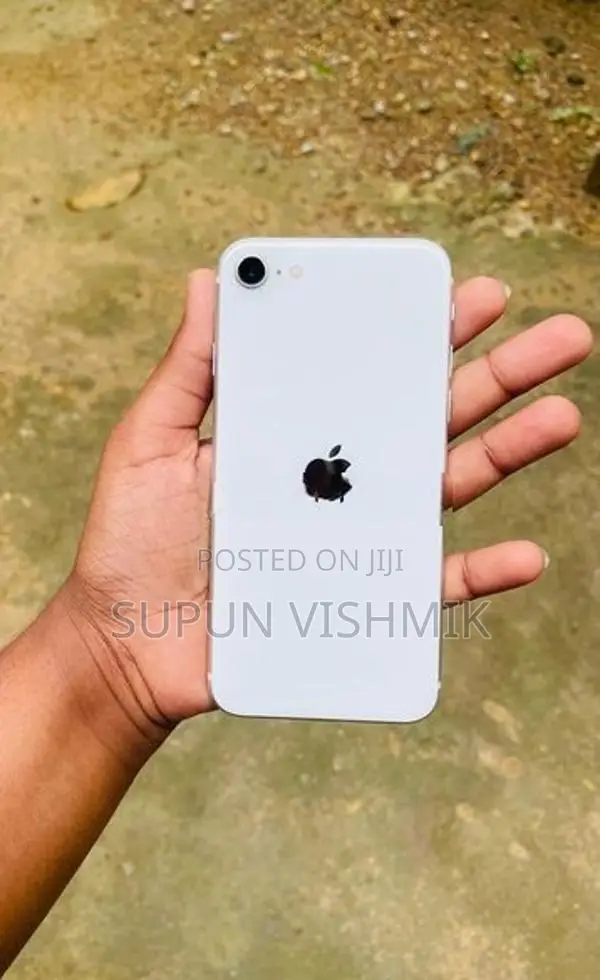 Apple iPhone SE 2 (Used)