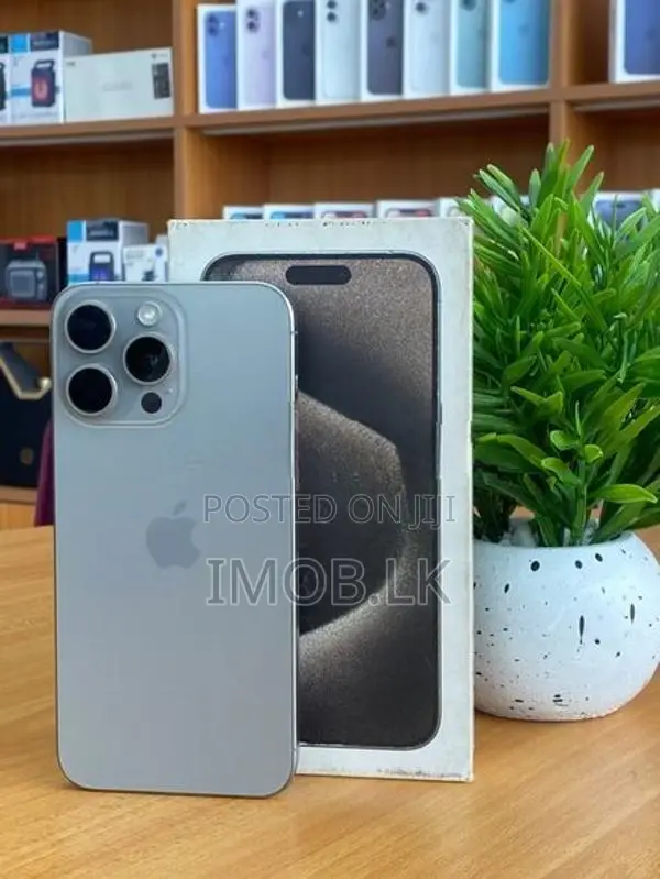 Apple iPhone 15 Pro Max 256GB (Used)