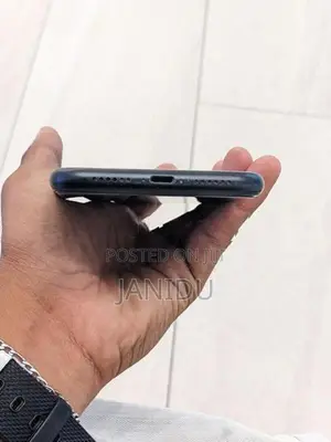 Apple iPhone XR 64GB (Used)