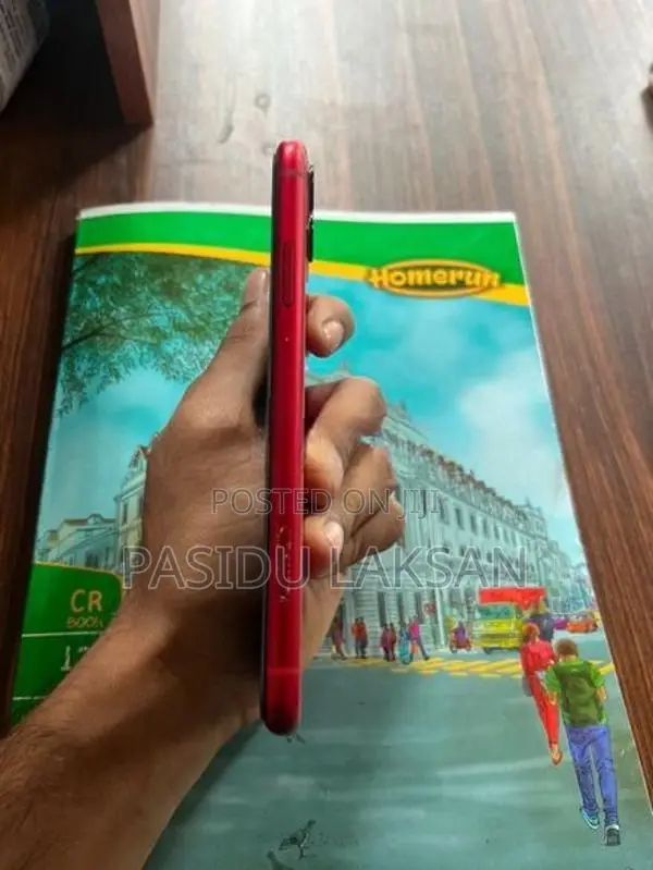 Apple iPhone 11 (Used)