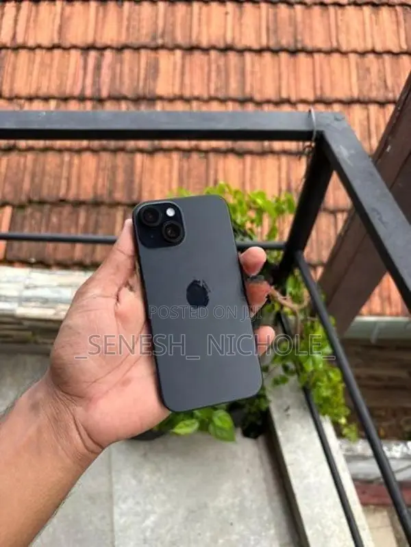 Apple iPhone 15 (Used)