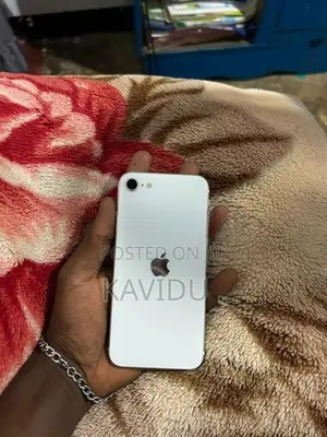 Apple iPhone SE 2 128GB (Used)