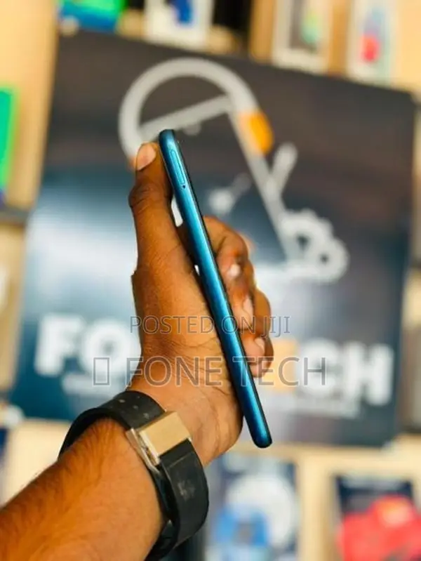 Samsung Galaxy M12 4GB 64GB (Used)