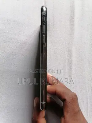 Apple iPhone X (Used)