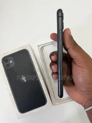 Apple iPhone 11 (Used)