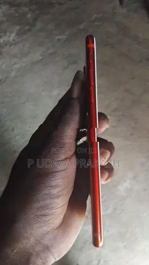 Apple iPhone 7 Plus Red Edition (Used)