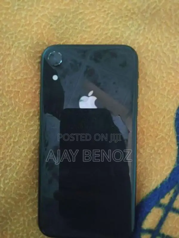 Apple iPhone XR Black (Used)