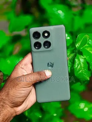 Moto Edge 60 Pro (Used)