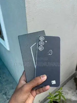Samsung Galaxy S25 (Used)