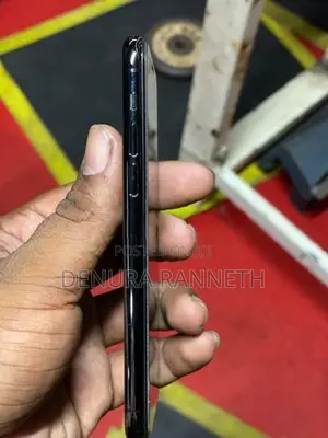 Apple iPhone 11 Pro space gry color (Used)