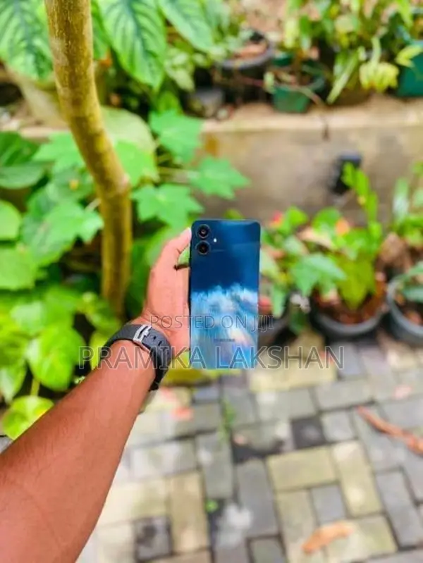 Samsung Galaxy A06 (Used)