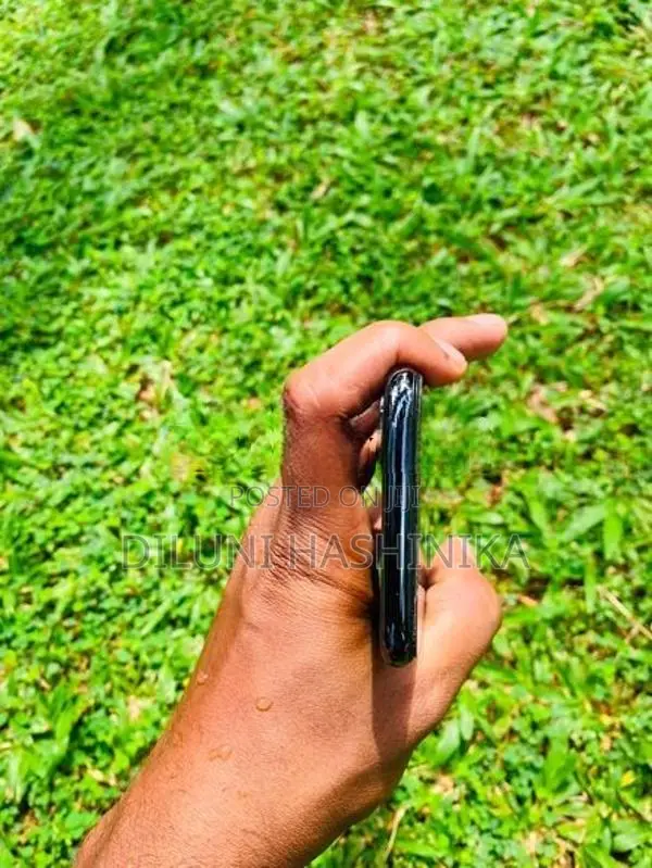 Apple iPhone X (Used)