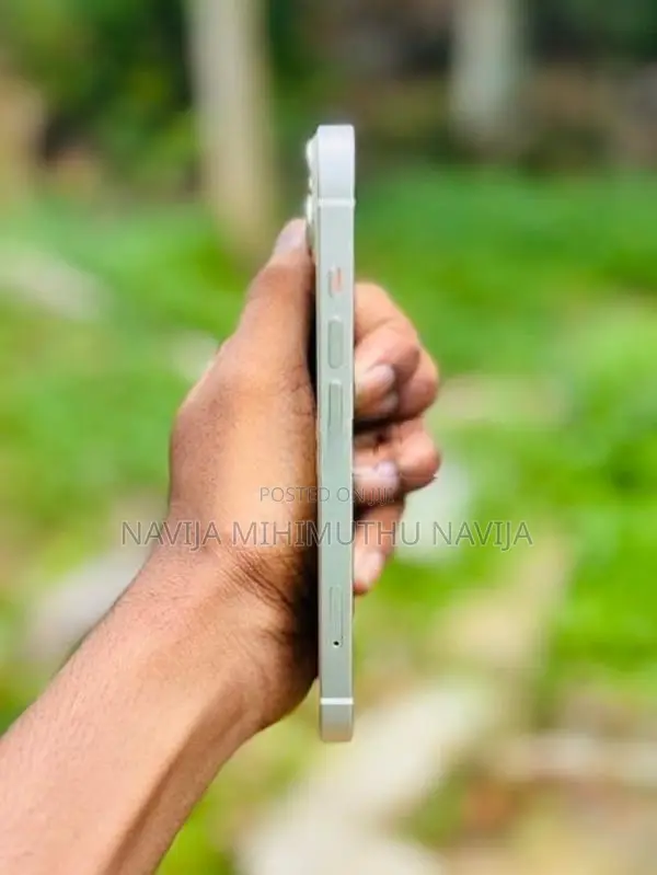 Apple iPhone 14 (Used)