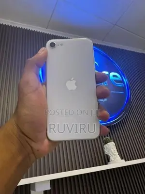 Apple iPhone SE 2 (Used)