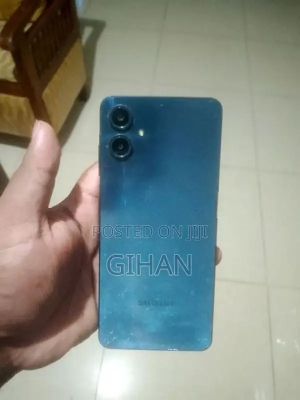 Samsung Galaxy A06 128GB (Used)