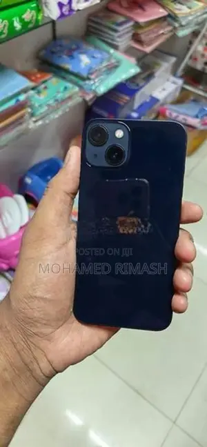 Apple iPhone 13 (Used)