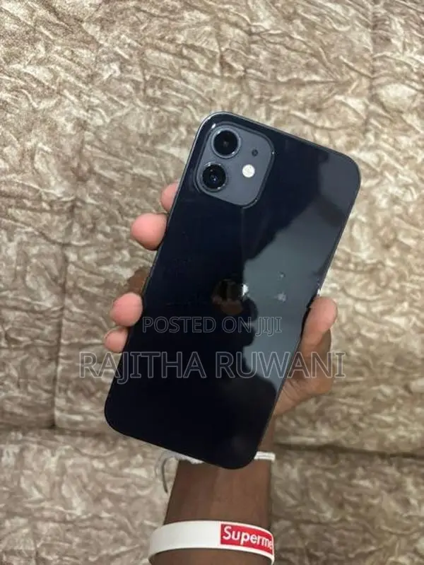 Apple iPhone 12 (Used)