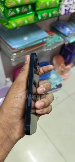 Apple iPhone 13 (Used)
