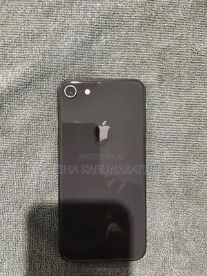 Apple iPhone 8 (Used)