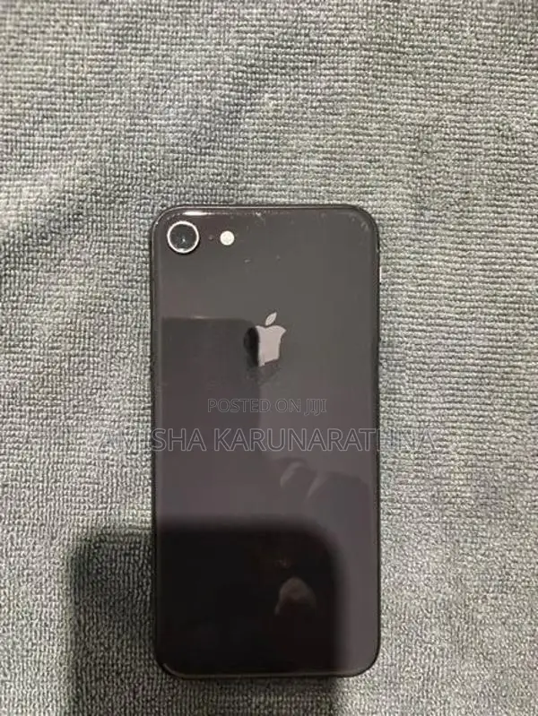 Apple iPhone 8 (Used)