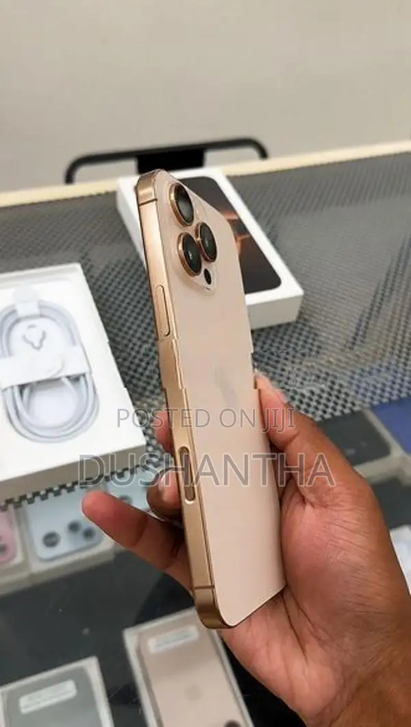 Apple iPhone 16 Pro Max (Used)