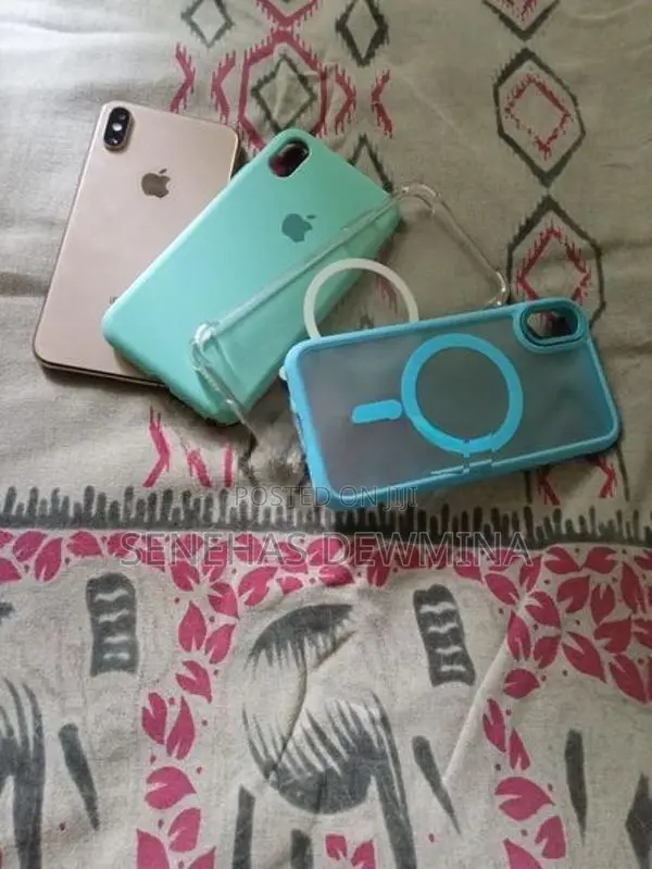 Apple iPhone XS (Used)