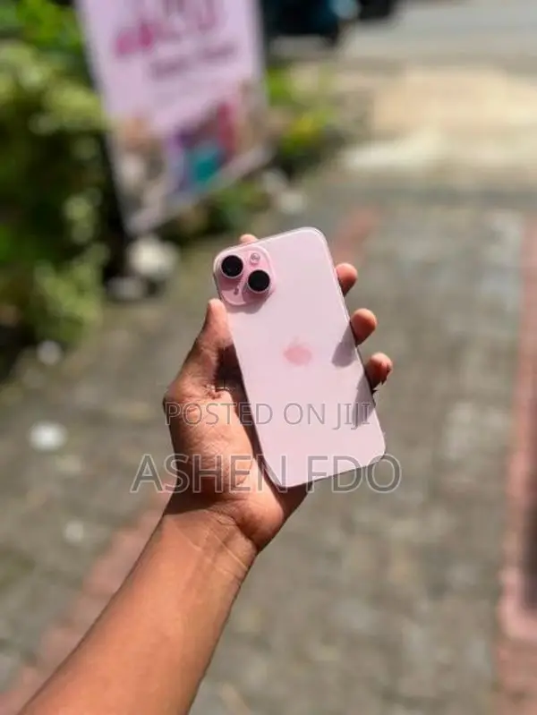 Apple iPhone 15 (Used)