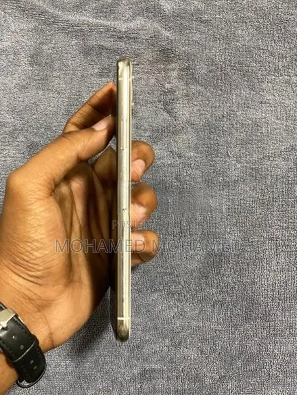 Apple iPhone 11 Pro Max (Used)