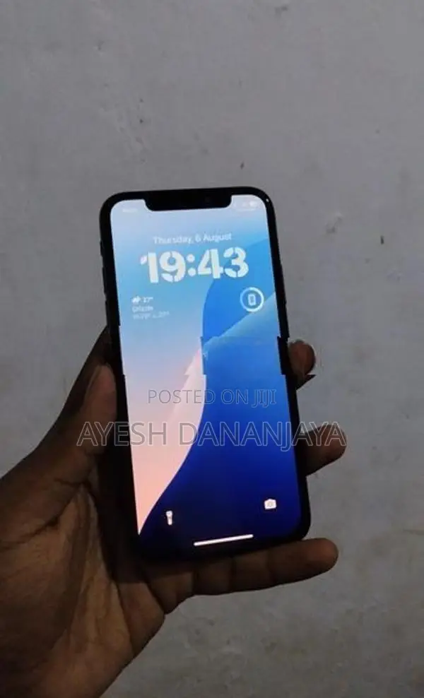 Apple iPhone XS (Used)