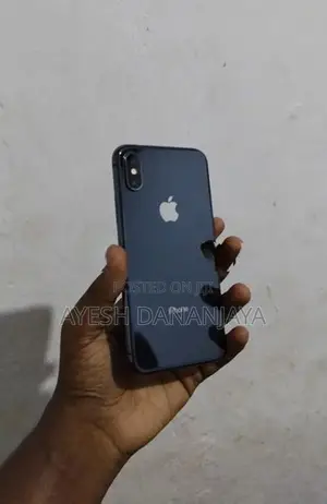 Apple iPhone XS (Used)