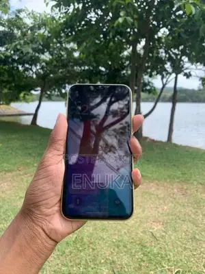 Apple iPhone 11 (Used)