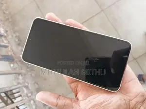 Samsung Galaxy S24 (Used)