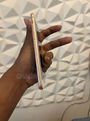 Apple iPhone 8 64gb (Used)