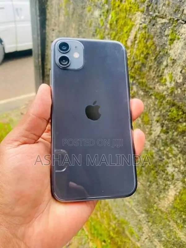 Apple iPhone 11 128GB (Used)