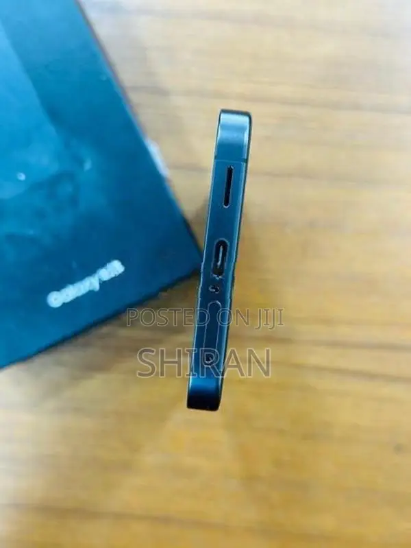 Samsung Galaxy S24 256GB (Used)