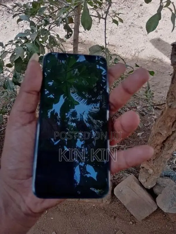 Honor 10 (Used)