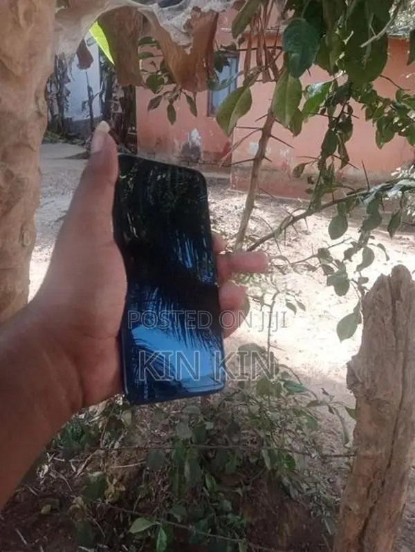 Honor 10 (Used)