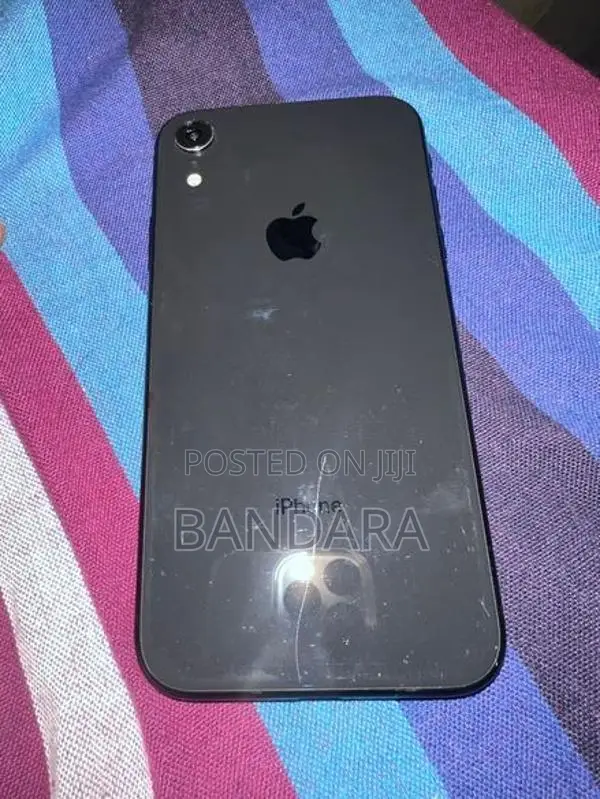 Apple iPhone XR 128gb (Used)