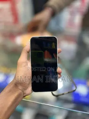 Apple iPhone 13 (Used)