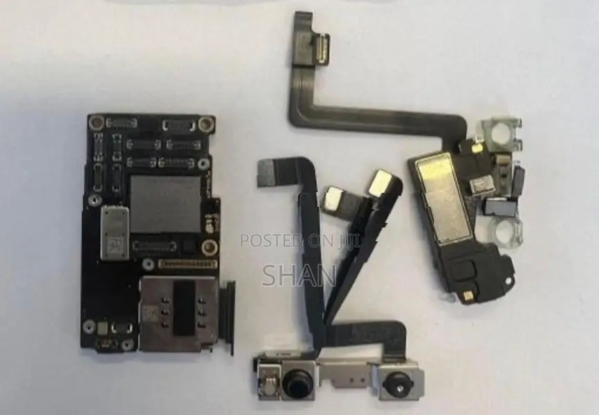 Apple iPhone 11 pro Motherboard Parts