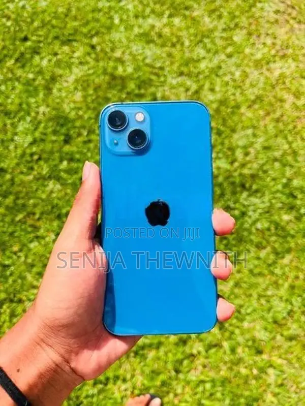Apple iPhone 13 (Used)
