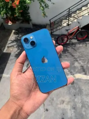 Apple iPhone 13 (Used)