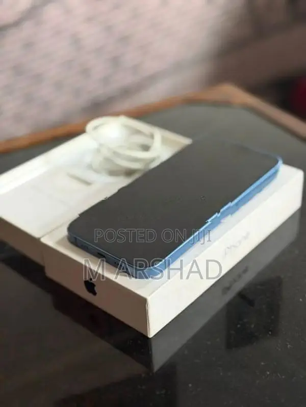 Apple iPhone 13 256GB (Used)