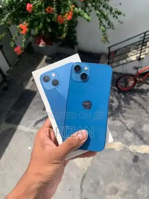 Apple iPhone 13 (Used)