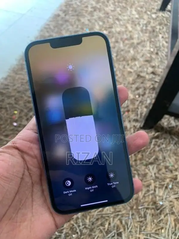 Apple iPhone 13 (Used)
