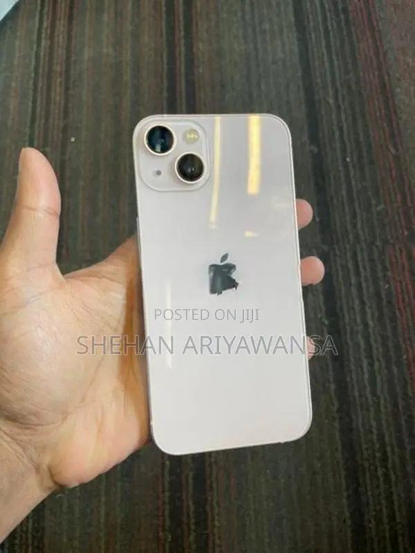 Apple iPhone 13 (Used)